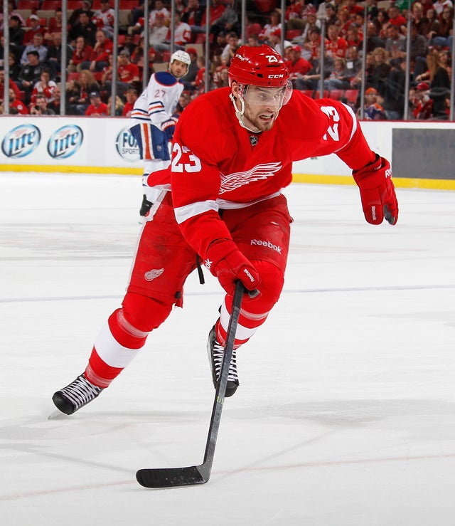 Edmonton Oilers v Detroit Red Wings 