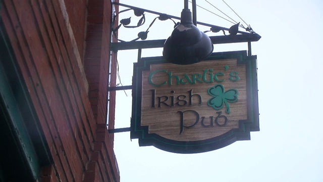 charlies-pub.jpg 