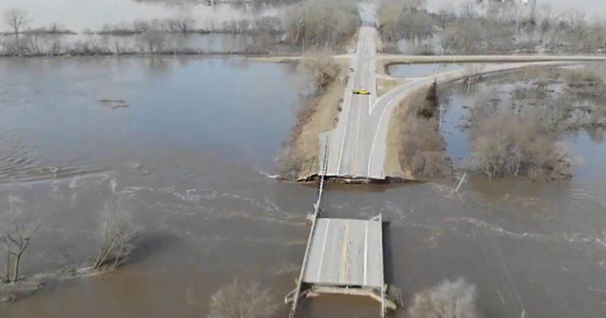 Devastating Midwest flooding leaves at least 3 dead CBS News
