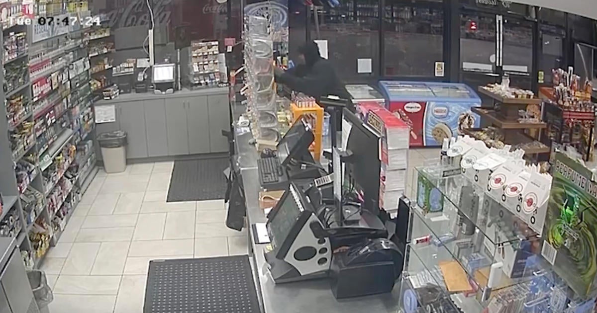 Dallas Police On The Lookout For Lottery Ticket Thief - CBS Texas