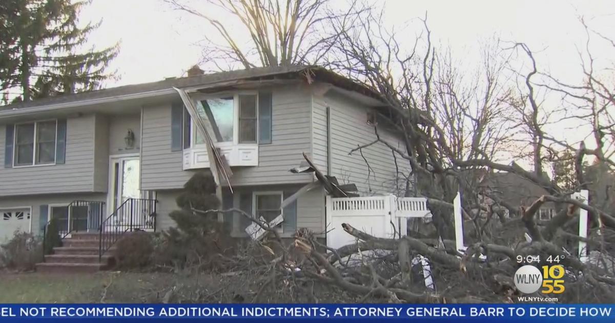 100-Year-Old Tree Topples Onto New Jersey Home - CBS New York