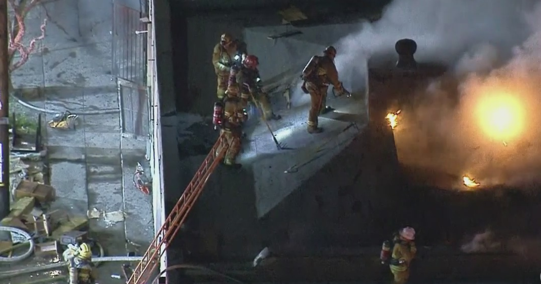 Structure Fire Burns Commercial Building In South LA - CBS Los Angeles