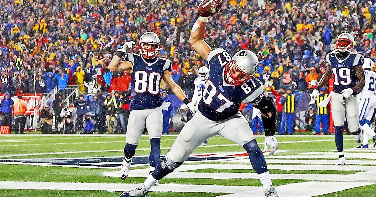 Hoss the Boss': Rob Gronkowski's pivotal catch on the Super Bowl's lone  touchdown drive - The Athletic