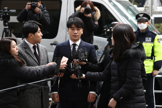 BIGBANG's Seungri Appears At Seoul Police Station 