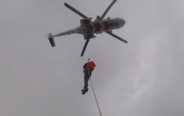 CHC helicopter rescues Viking Sky passenger 