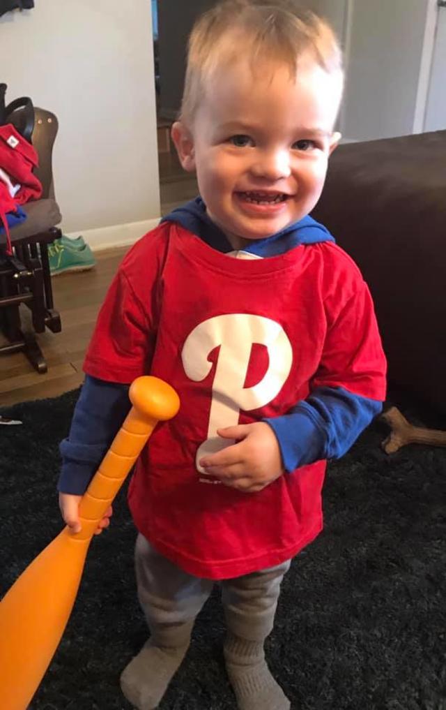 Phillies daycare was messing around on picture day 🤪 #phillies 