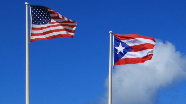 flags_of_puerto_rico_and_usa.jpg 