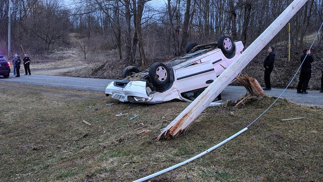 crain-road-overturned-vehicle.jpg 