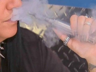 San Francisco e-cigarette ban makes it first city to outlaw vaping - CBS  News