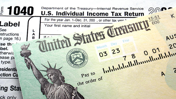 tax return check - tax refund 