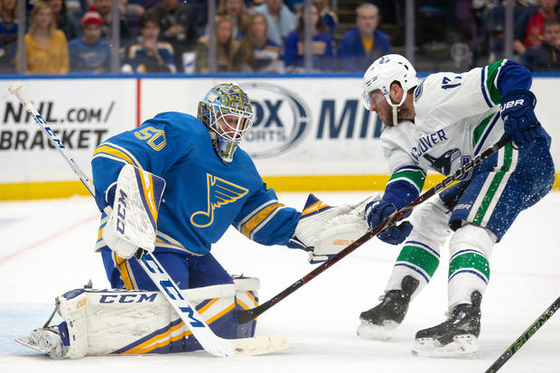 NHL: Vancouver Canucks at St. Louis Blues 
