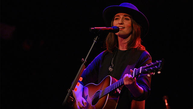 sara-bareilles.jpg 