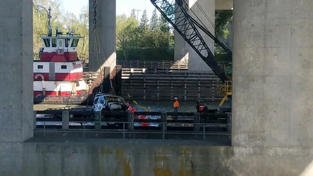 tow-truck-recovery-credit-chp-south-sac.jpg 