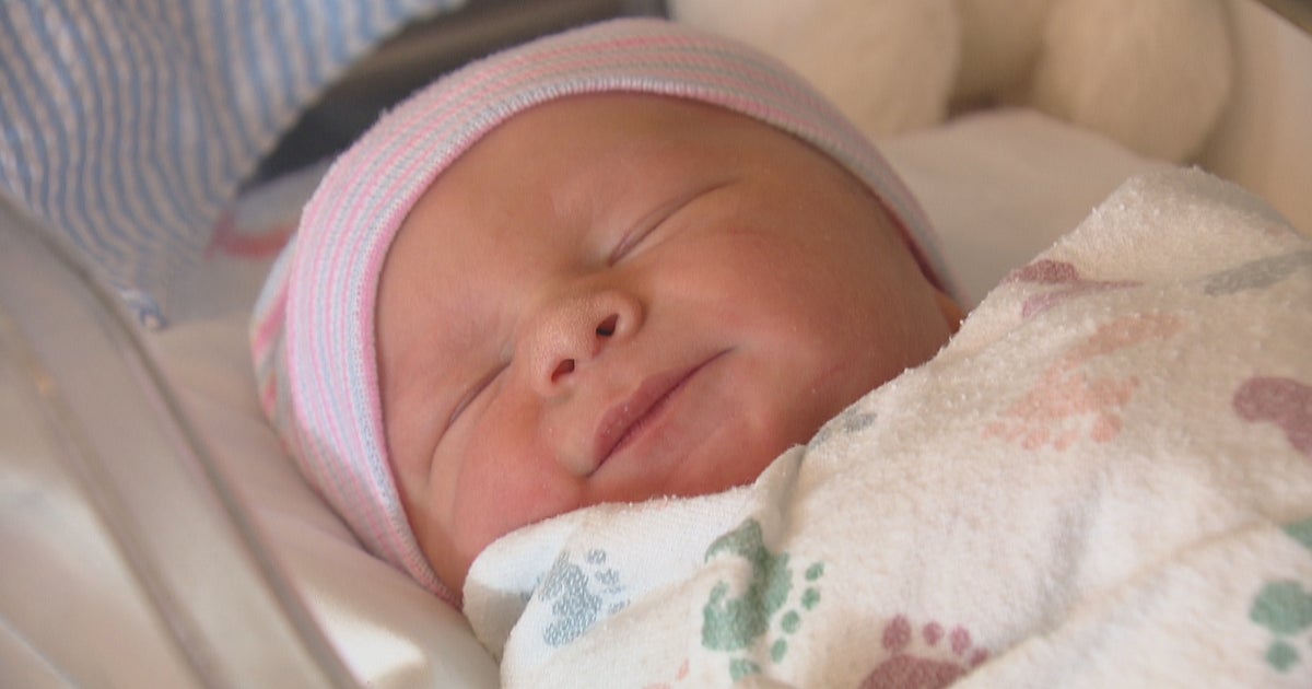 Avs, Nuggets 'Better Halves' Recruit Tiny Fans CBS Colorado