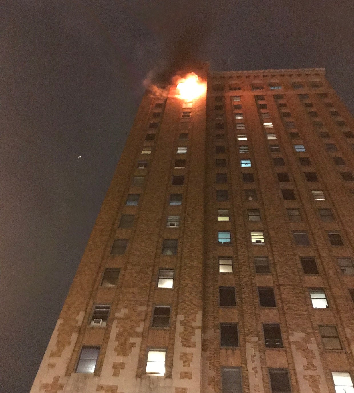 Aurora Apartment Fire Causes $100,000 In Damage - CBS Chicago