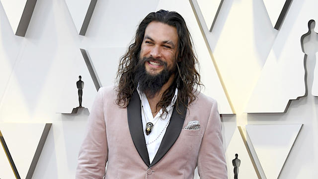 jason-momoa-1131926583.jpg 