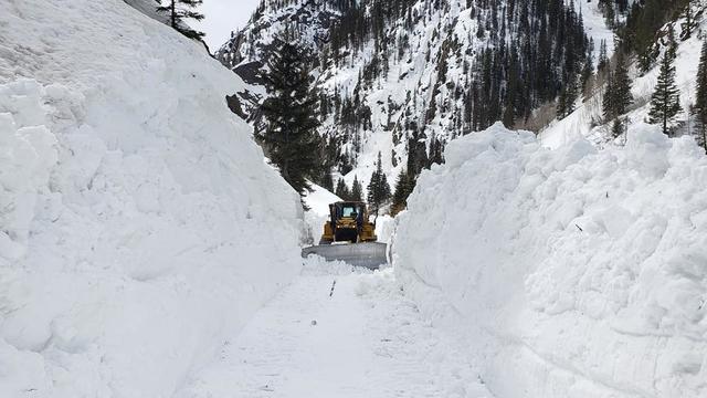 durango-railroad-avalanches-5-from-bonds-construction-fb.jpg 