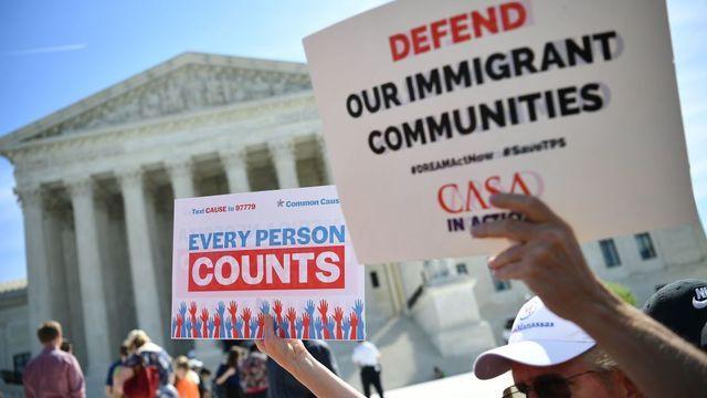 cbsn-fusion-supreme-court-considers-trump-administrations-plan-to-add-citizenship-question-to-census-thumbnail.jpg 