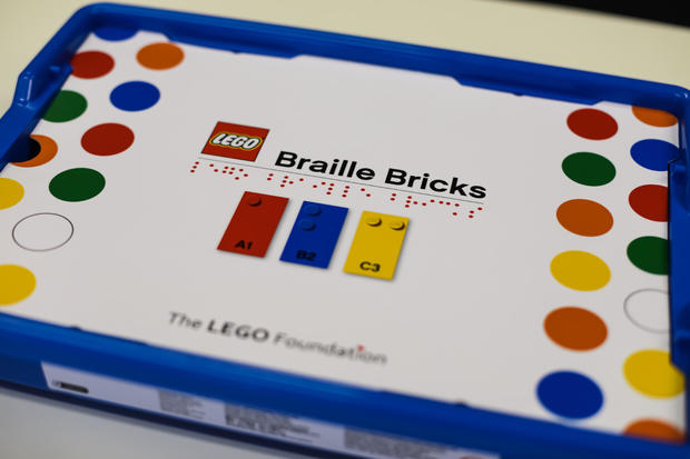 highres-braille-bricks-box.jpg 