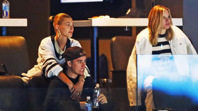 Justin Bieber Had A Rough Time Cheering On Maple Leafs In Boston - CBS  Boston