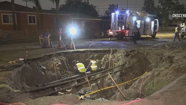 anaheim-sinkhole.jpg 