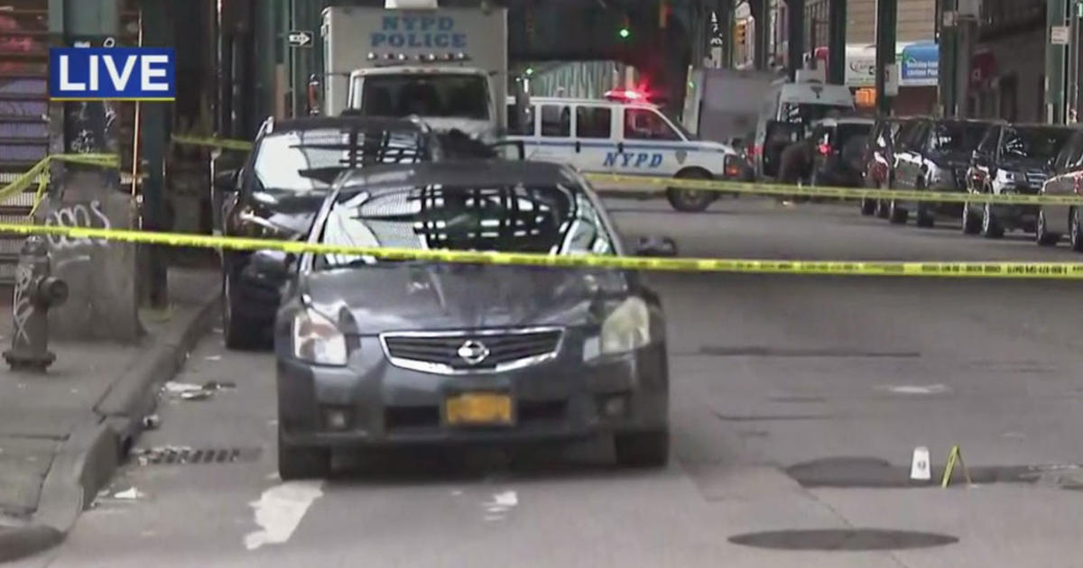 Police Fire At Robbery Suspect In Bushwick - CBS New York