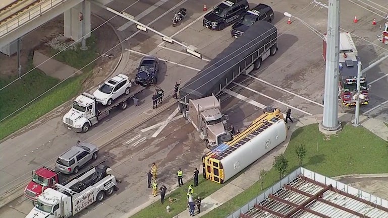1 Injured In 7Vehicle Crash Involving Garland ISD Bus, 18Wheeler; No