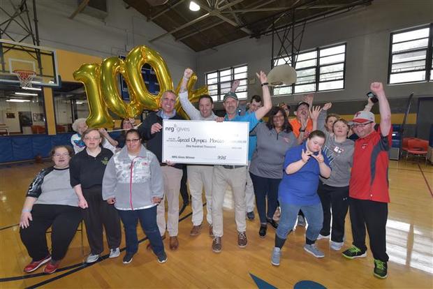 special-olympics-montgomery-county-wins-nrg-contest-and-receives-100000-check-2.jpg 