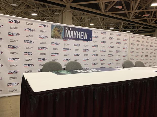 Peter Mayhew was scheduled to attend a fan expo in Dallas Friday 