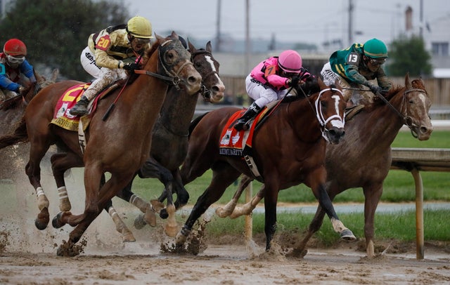 Kentucky Derby Horse Racing 