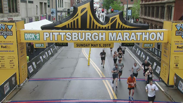 2019 Pittsburgh Marathon Finish Line 
