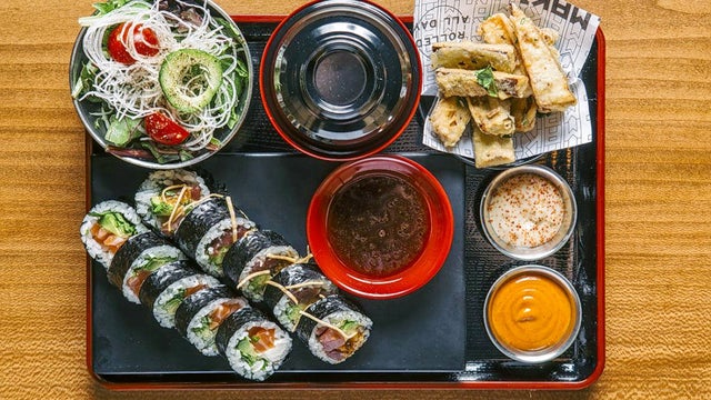 sushi.jpg 