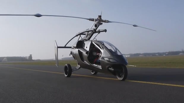 flying-cars-pal-v-on-the-runway-620.jpg 