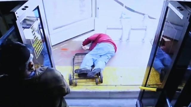 cbsn-fusion-elderly-man-pushed-off-bus-las-vegas-thumbnail-1851229-640x360.jpg 