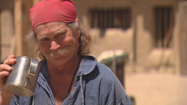 KIT CARSON DESCENDANT 10PKG_frame_1189 