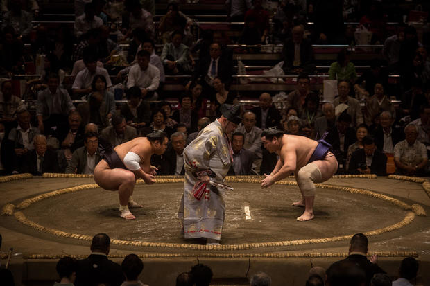 A Day At Grand Sumo 