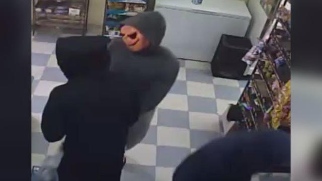 commercial-robbery-shooting-1558-e-lycoming-st-dc-19-24-045972.jpg 