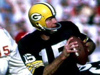 Bart Starr, QB who led Packers to greatness, dies at 85