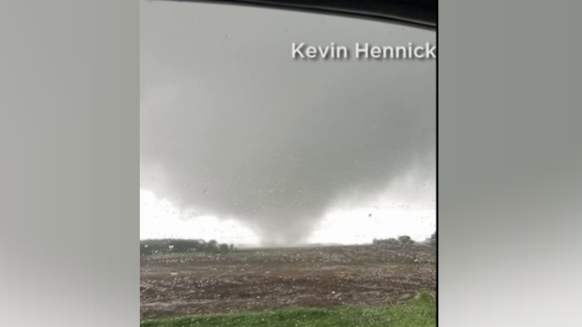 190527-iowa-tornado.png 