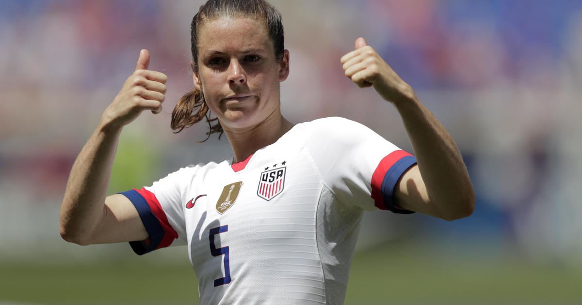 USWNT pay: U.S. Soccer says women's team has made more than the men - CBS  News