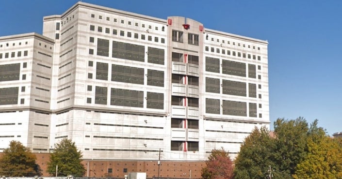 cbsnews.com - Zachary  Bynum - Fulton County commissioners offer $56.5 million to buy Atlanta City Detention Center
