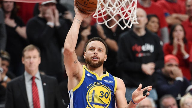 stephcurry-1150640386.jpg 