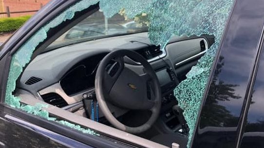 smashed-window-on-car-e1559535887282.jpg 