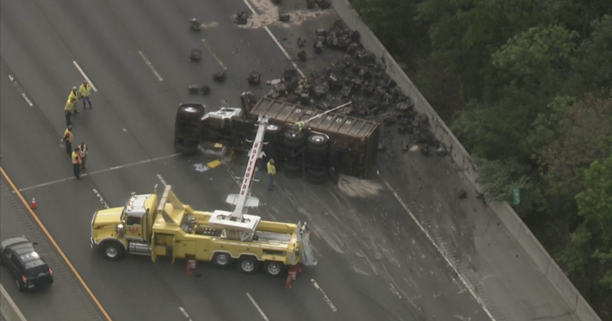 Overturned Tractor-Trailer Causing Traffic Mess On I-95 In New Castle ...