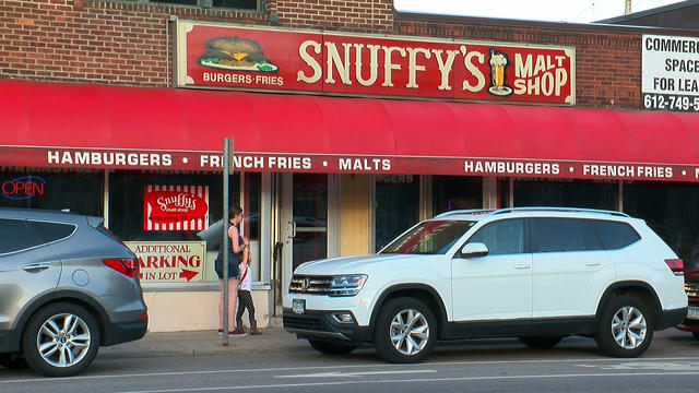 snuffys-malt-shop-in-st.-paul.jpg 