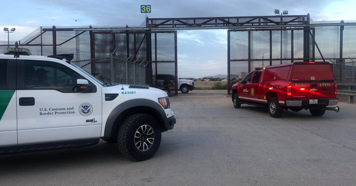 El Paso, Texas: Three bodies found in storm drain near U.S.-Mexico ...