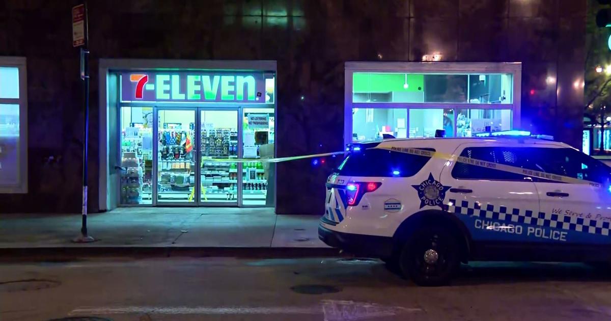 Thief Stabs And Throws Lottery Machine At 7-Eleven Clerk In The Loop ...