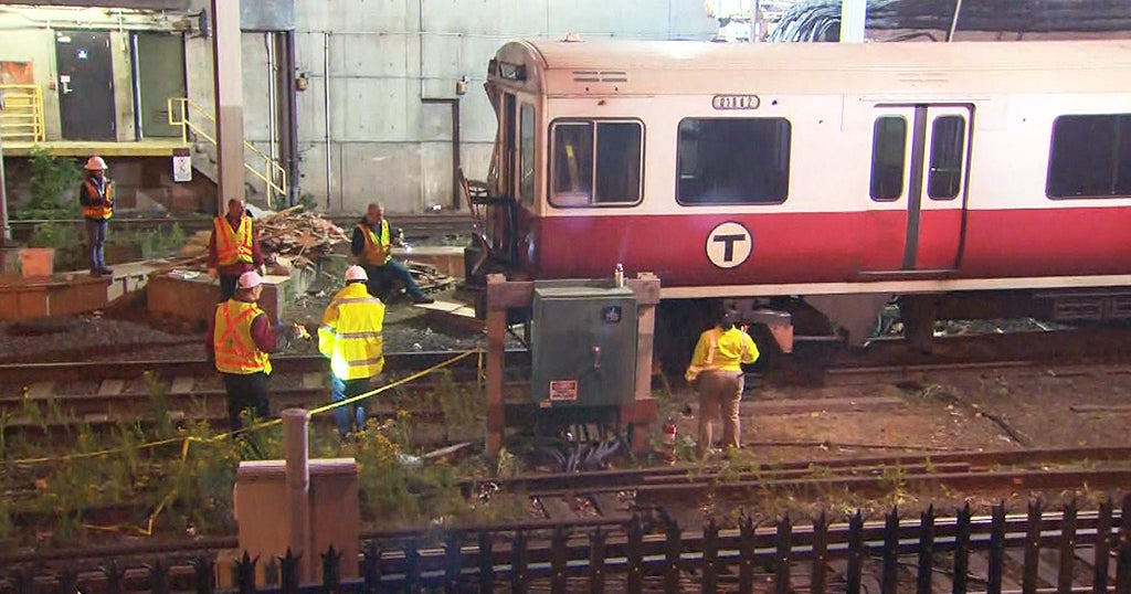 MBTA Asks Red Line Riders For Patience With Reduced Service - CBS Boston