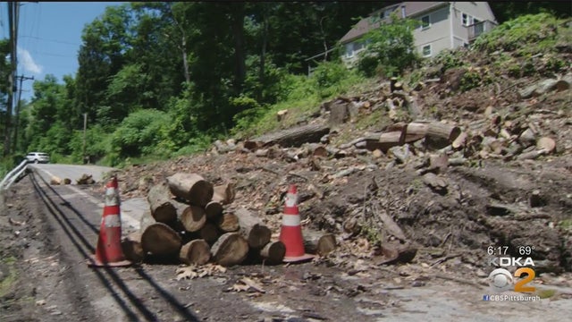 reis-run-road-landslide.jpg 