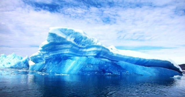 Greenland experiences severe ice melting - CBS News